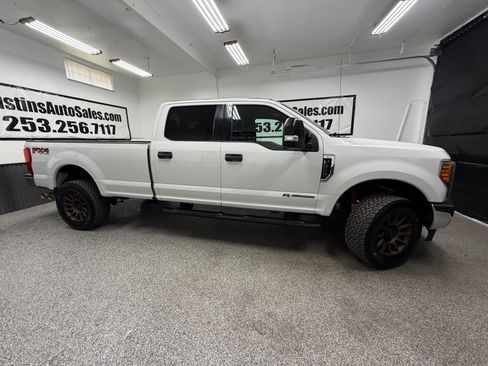 Used 2017 Ford F350 XLT w/ XLT Value Package AWD/4WD image 2