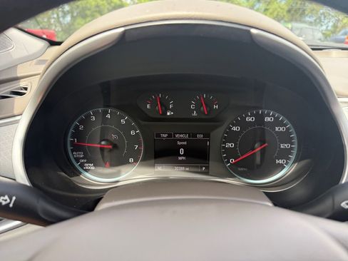 Used 2022 Chevrolet Malibu LS w/ Driver Confidence Package FWD image 19