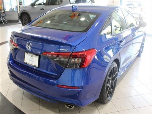 Used 2023 Honda Civic Sport image 5