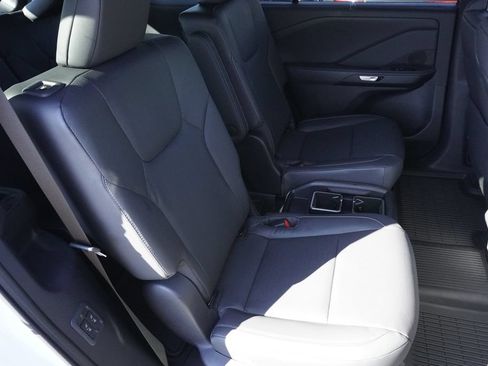 Used 2026 Lexus TX 500h AWD w/ Technology Package image 27