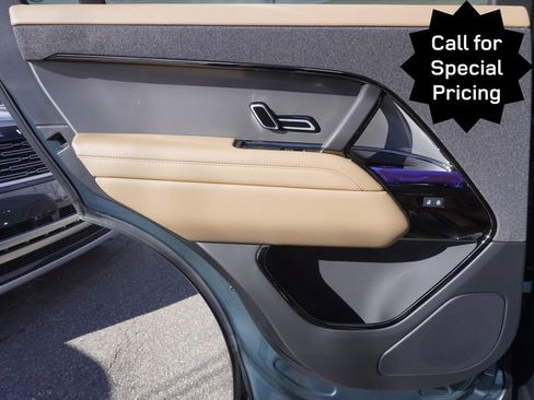 New 2025 Land Rover Range Rover Sport SE AWD/4WD image 28