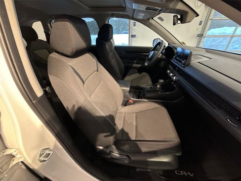 Used 2025 Honda CR-V EX image 26