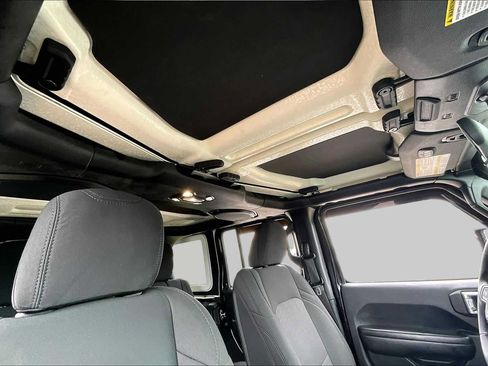 Used 2020 Jeep Wrangler Unlimited Sport AWD/4WD image 12