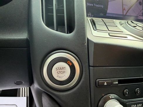 Used 2018 Nissan 370Z Touring image 24