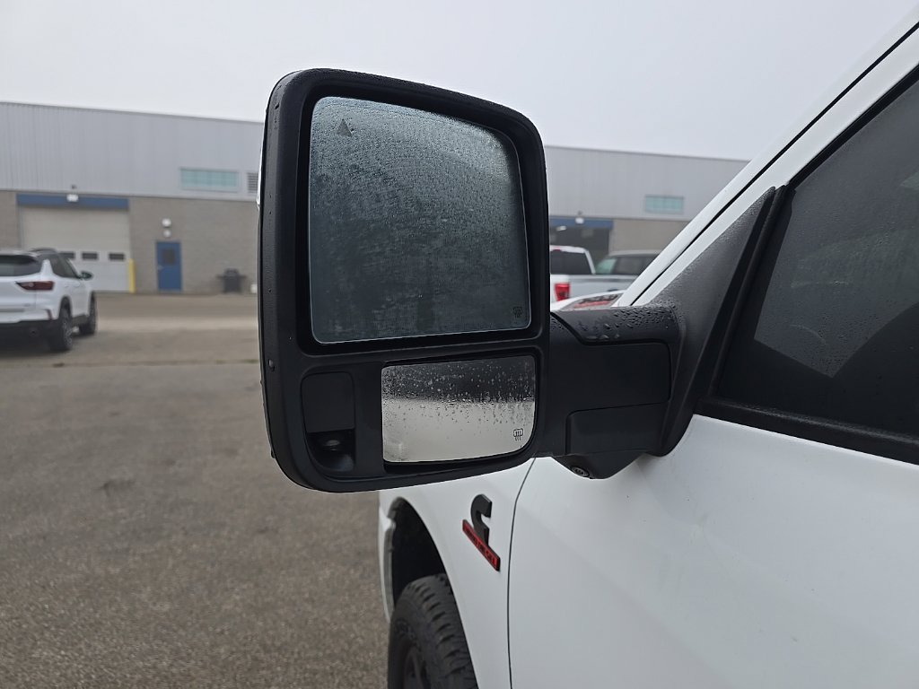 Used 2025 RAM 2500 Laramie AWD/4WD image 10