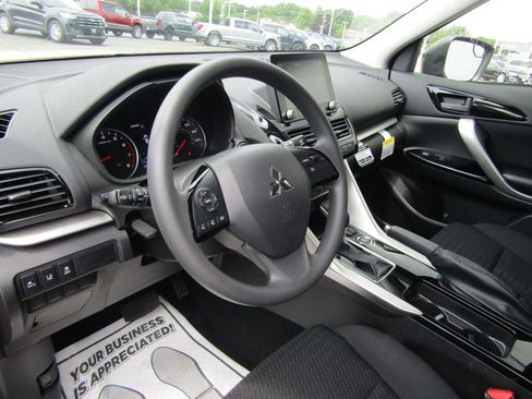 Used 2026 Mitsubishi Eclipse Cross LE AWD/4WD image 13