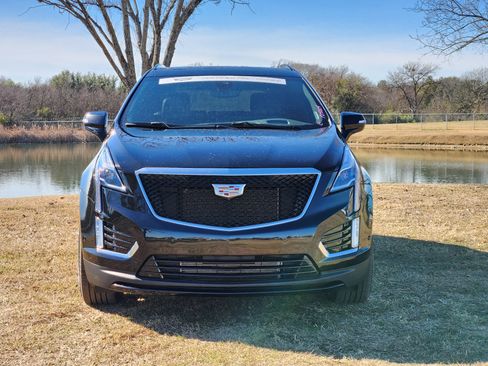 Certified 2023 Cadillac XT5 Sportv w/ Platinum Package image 2