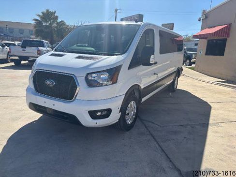 Used 2024 Ford Transit 350 XLT image 3