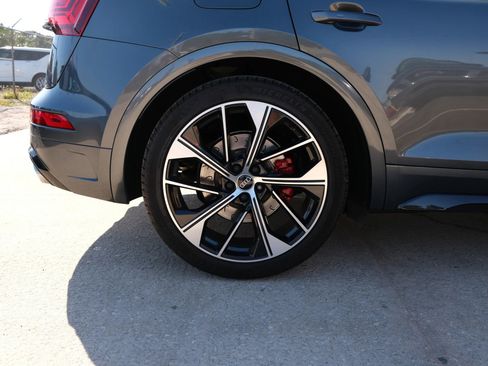Used 2021 Audi SQ5 Premium Plus image 19