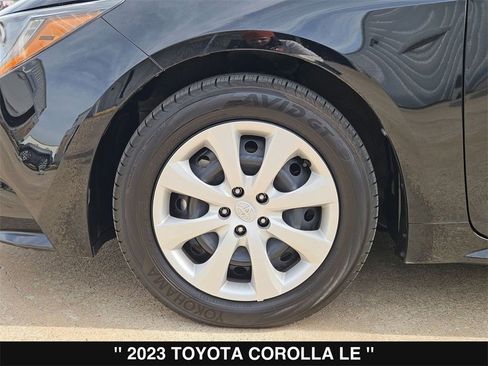 Used 2023 Toyota Corolla LE image 32