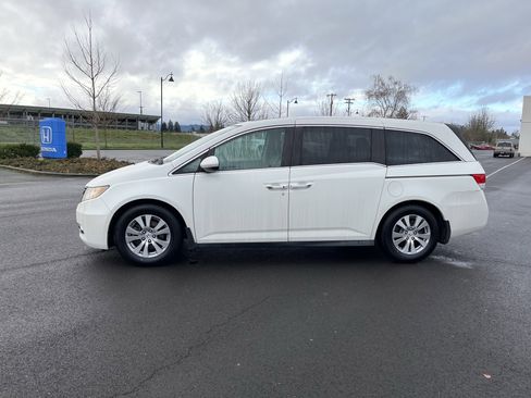 Used 2017 Honda Odyssey EX-L image 2