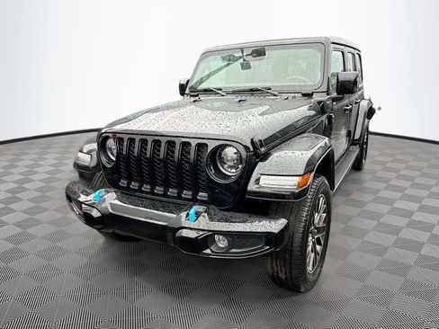 Certified 2023 Jeep Wrangler Unlimited Sahara AWD/4WD image 2
