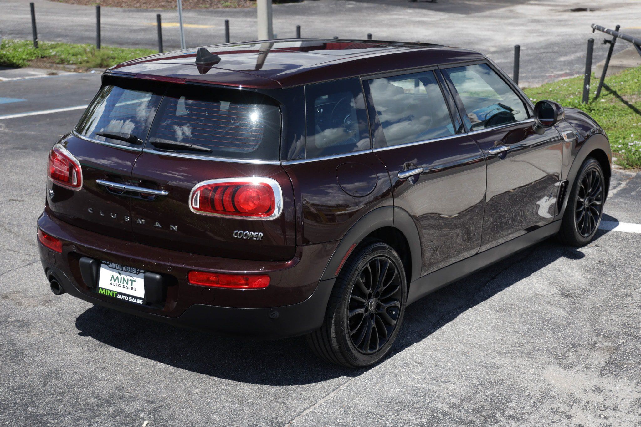 Used 2017 MINI Cooper Clubman ALL4 AWD/4WD image 14