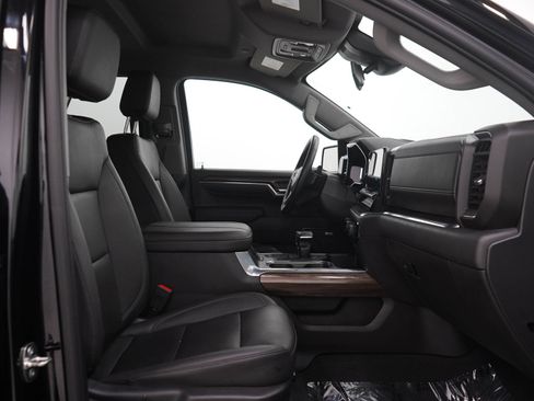 Used 2023 Chevrolet Silverado 1500 LT Trail Boss w/ LT Trail Boss Premium Package AWD/4WD image 13