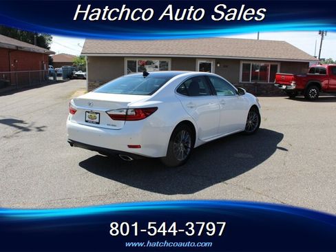 Used 2018 Lexus ES 350 w/ Navigation System Package FWD image 4