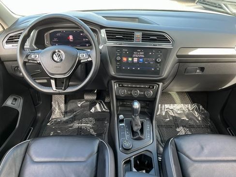 Certified 2019 Volkswagen Tiguan SEL Premium image 15