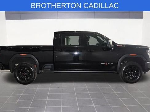 Used 2024 GMC Sierra 2500 AT4 w/ AT4 Premium Plus Package AWD/4WD image 10