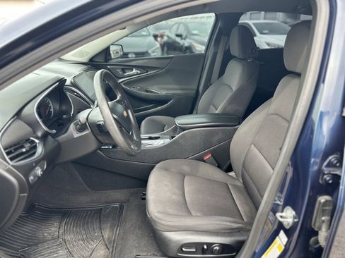 Used 2020 Chevrolet Malibu LT image 14
