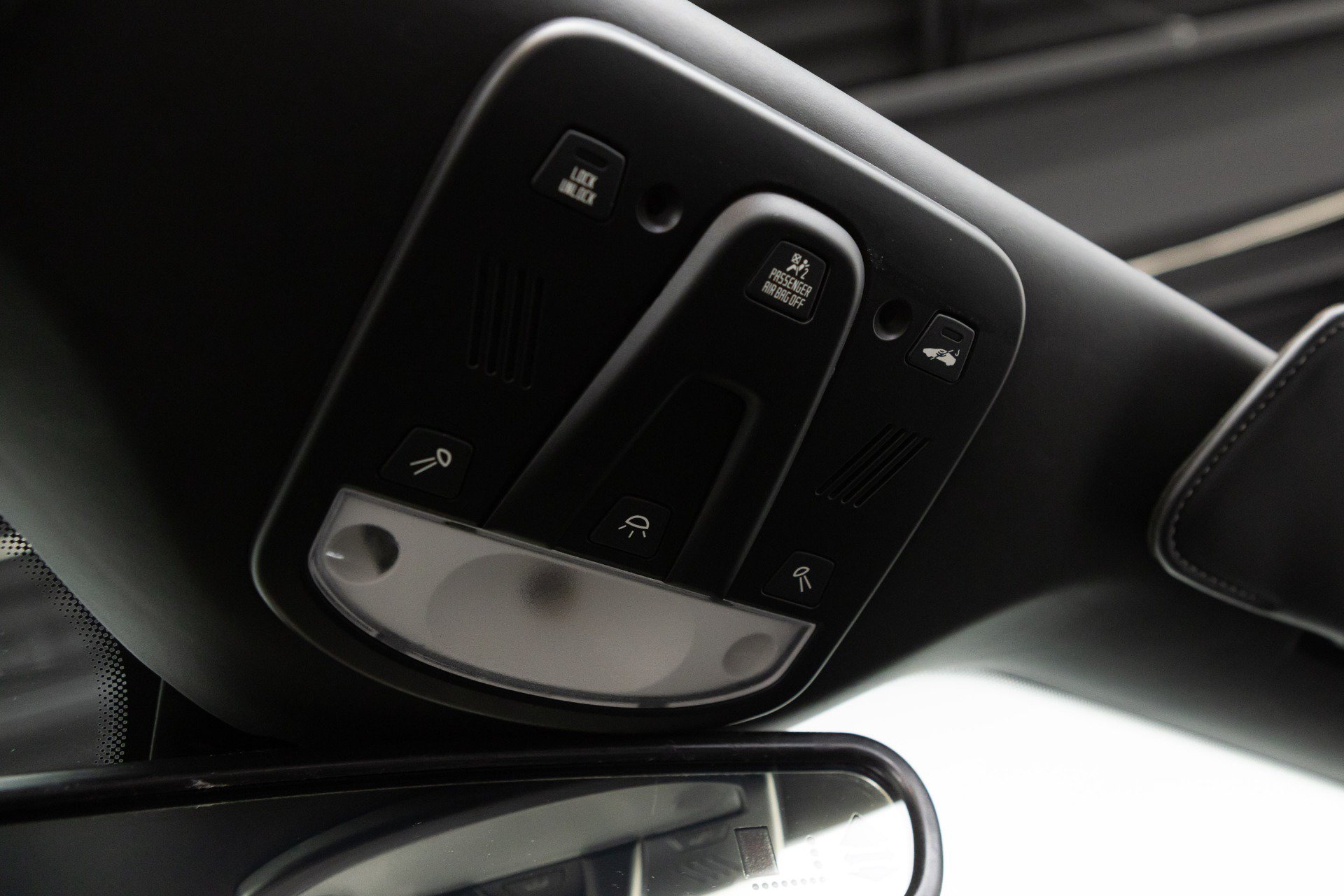 Used 2010 Ferrari California RWD image 87
