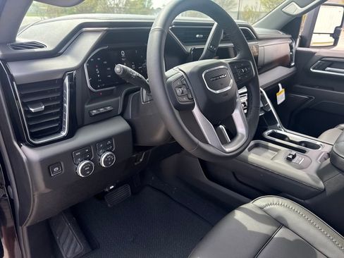 New 2026 GMC Sierra 2500 Denali w/ Denali Reserve Package AWD/4WD image 16