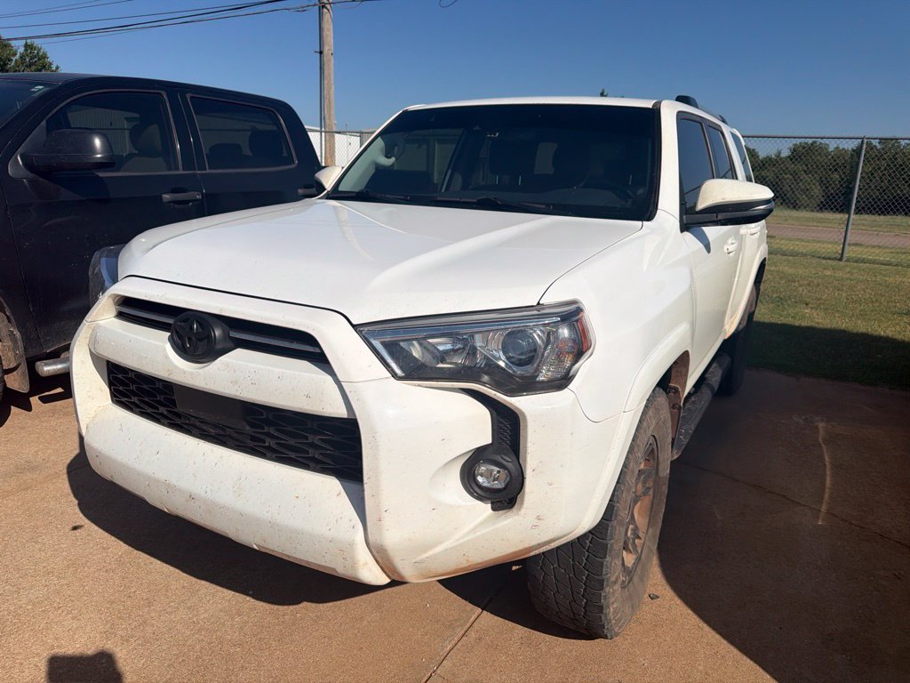 Used 2024 Toyota 4Runner SR5 Premium w/ Moonroof Package AWD/4WD image 9