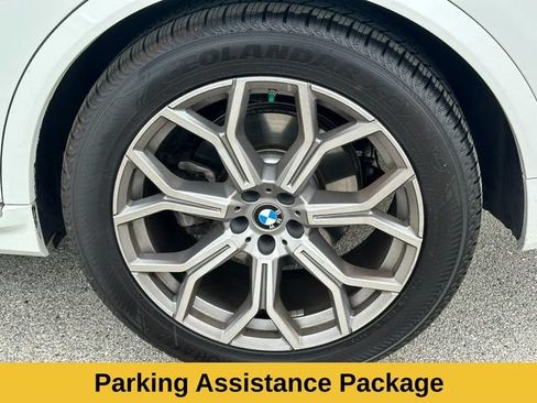 Used 2025 BMW X7 xDrive40i AWD/4WD image 7