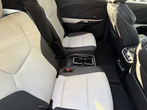 Certified 2025 Lexus TX 350 AWD image 40