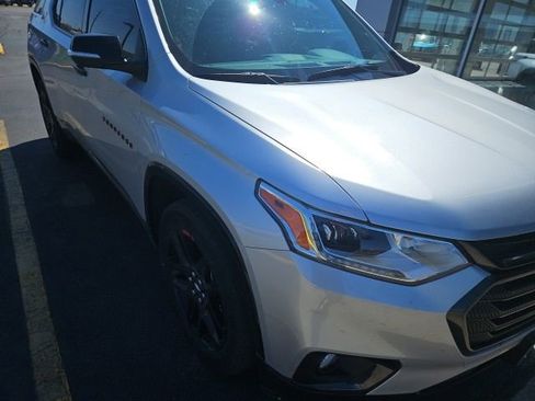 Used 2021 Chevrolet Traverse Premier w/ Redline Edition image 4