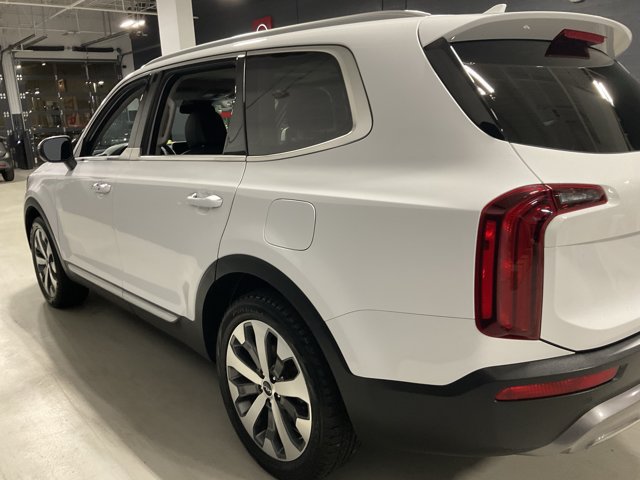 Used 2022 Kia Telluride S FWD image 13