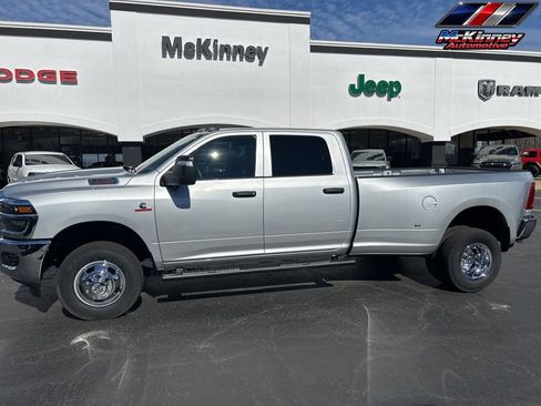 New 2026 RAM 3500 Tradesman image 8