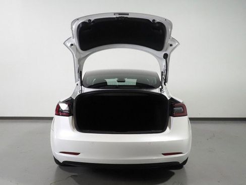 Used 2020 Tesla Model 3 Standard Range Plus image 38