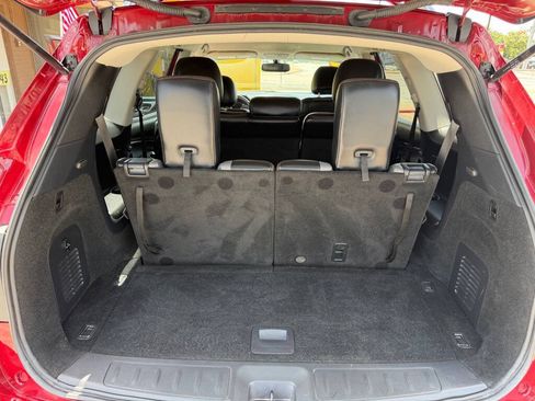 Used 2019 Nissan Pathfinder SV w/ Rock Creek Edition FWD image 13