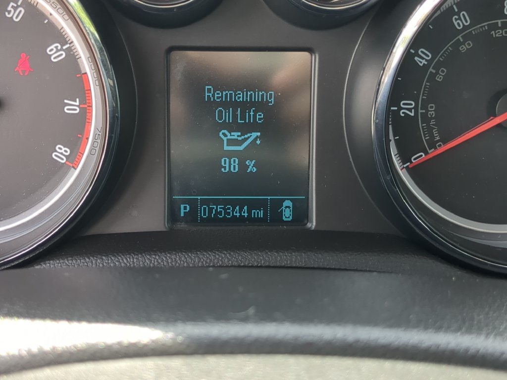 Used 2015 Buick Encore Convenience FWD image 30