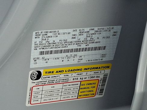 Used 2025 Ford Expedition Active image 29