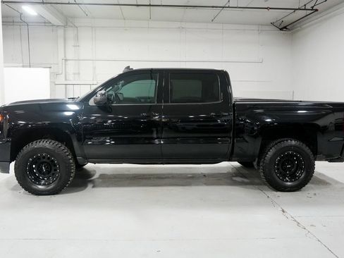 Used 2018 Chevrolet Silverado 1500 LTZ Z71 w/ LTZ Plus Package image 2