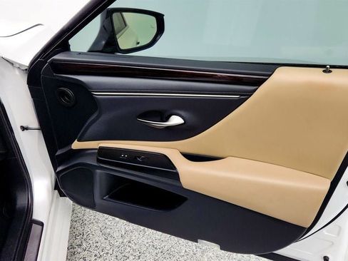 Used 2021 Lexus ES 350 w/ Premium Package image 27