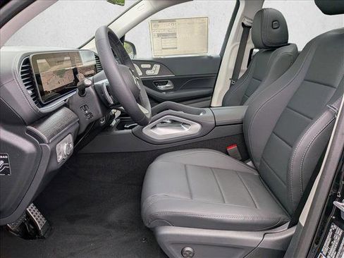New 2026 Mercedes-Benz GLS 450 4MATIC image 4