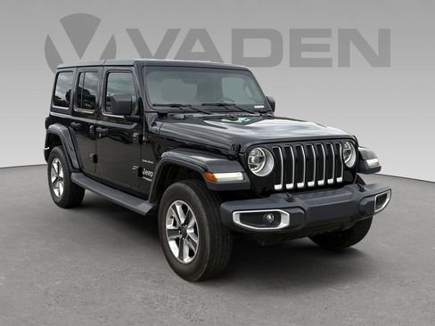 Used 2019 Jeep Wrangler Unlimited Sahara AWD/4WD image 1