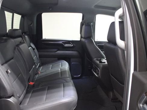 Used 2024 GMC Sierra 2500 SLT w/ SLT Convenience Package image 43