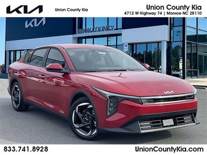 New 2025 Kia K4 EX