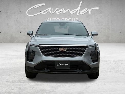Used 2025 Cadillac XT4 Premium Luxury FWD image 18