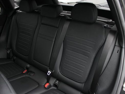 New 2025 Mercedes-Benz GLC 350e GLC 350e image 30