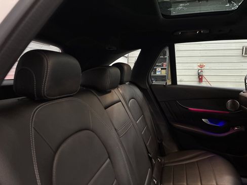 Used 2021 Mercedes-Benz GLC 300 GLC 300 image 30