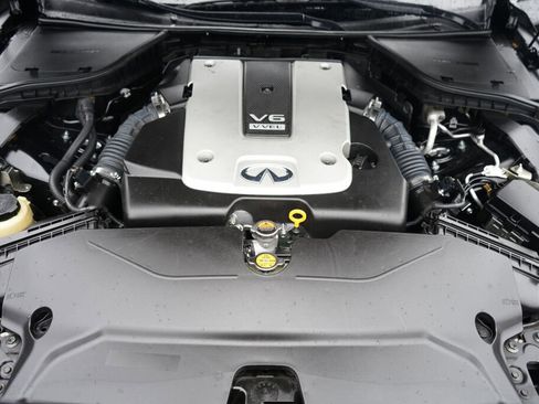 Used 2015 INFINITI Q50 Sport w/ Navigation Package image 9