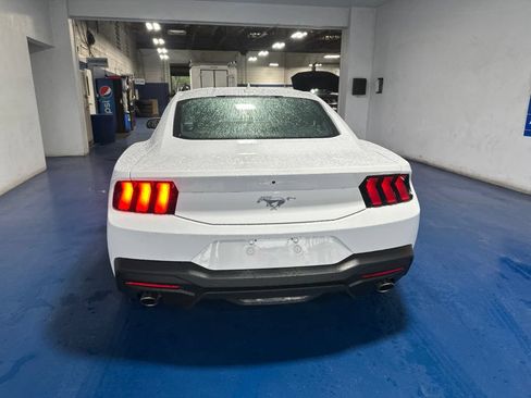 Certified 2025 Ford Mustang Coupe RWD image 13