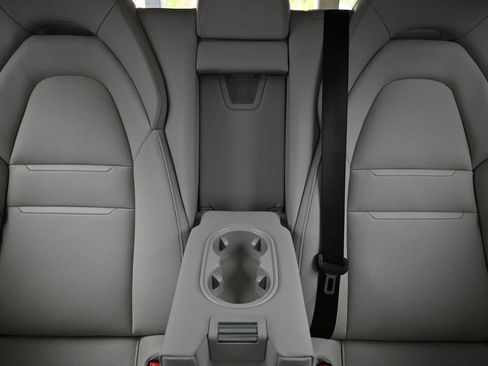 Certified 2023 Porsche Panamera 4 AWD/4WD image 21