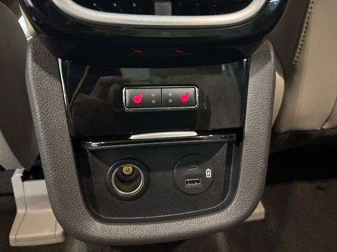 Used 2021 Lincoln Nautilus Reserve AWD/4WD image 31