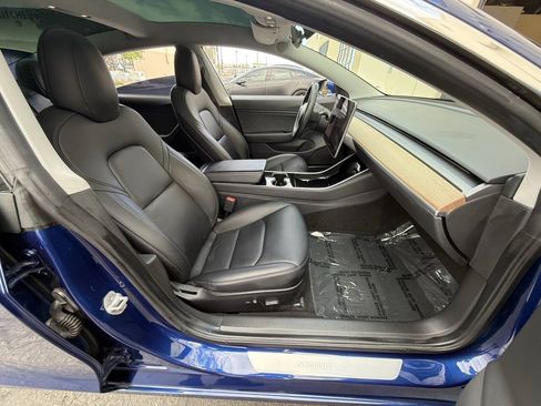 Used 2018 Tesla Model 3 Mid Range RWD image 28