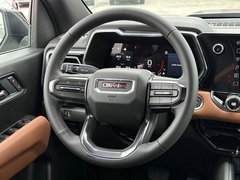 Used 2025 GMC Canyon AT4 AWD/4WD image 30