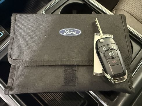 Used 2018 Ford F150 XLT w/ Equipment Group 302A Luxury image 19